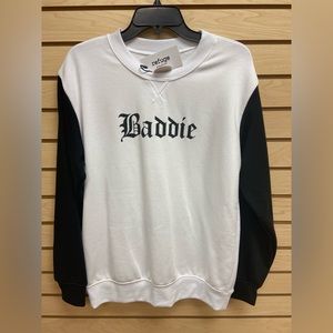 NWT BOYFRIEND CREW WOMEN GREAT LOOKING SWEATSHIRT SIZE MEDIUM